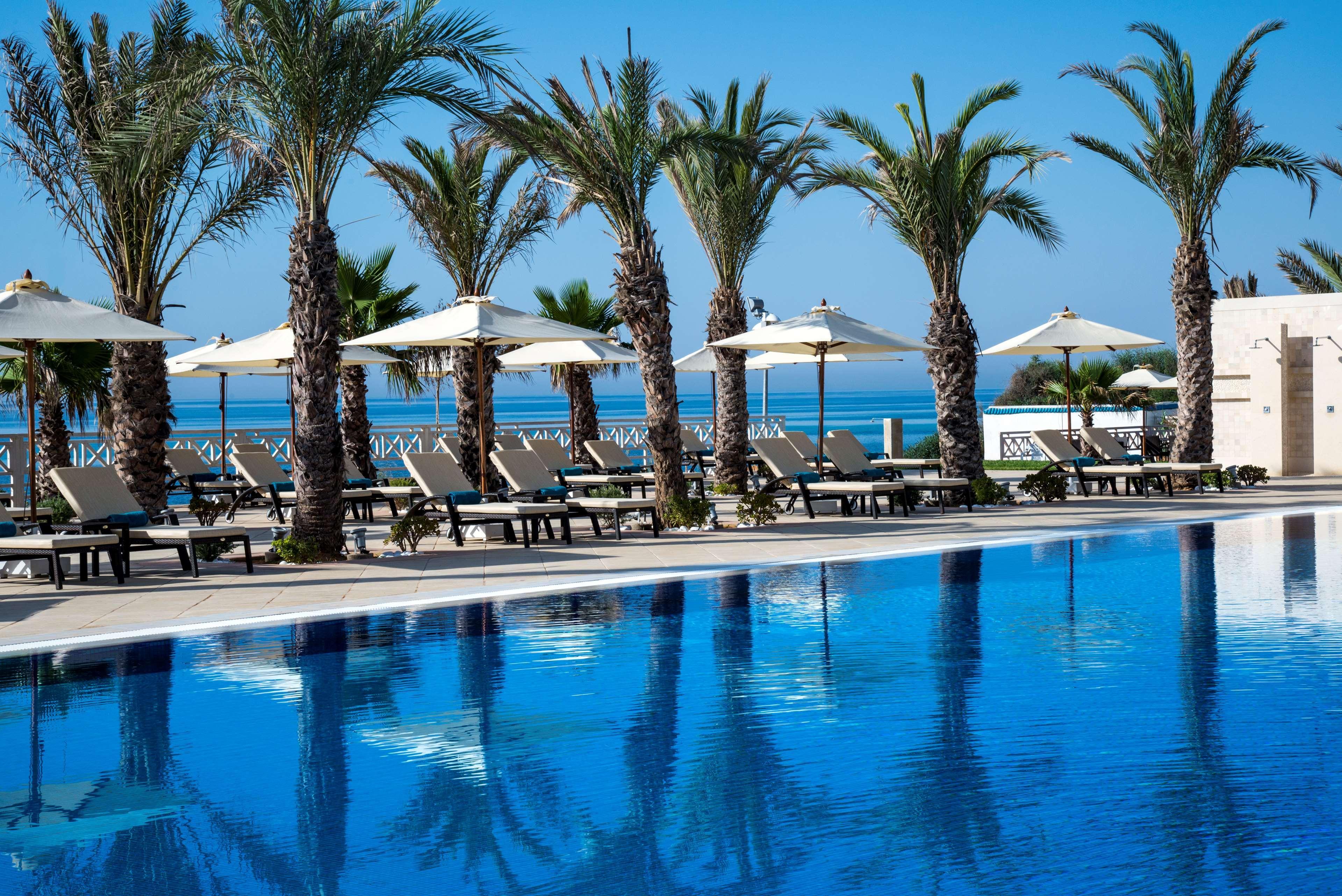 Radisson Blu Resort & Thalasso Al-Hammamat Bagian luar foto Pool at the Grand Palladium Hotel