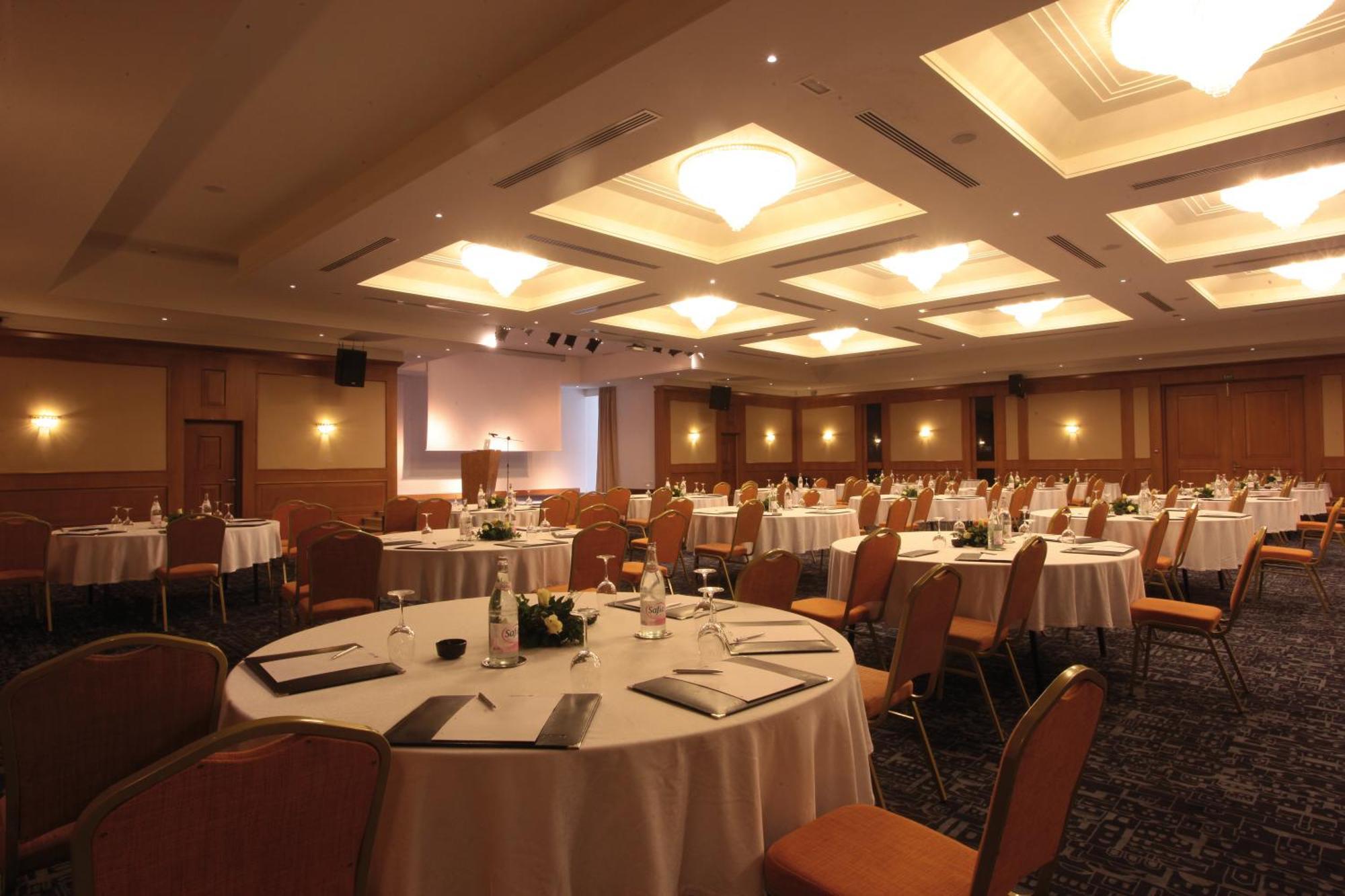 Radisson Blu Resort & Thalasso Al-Hammamat Bagian luar foto The ballroom at the hotel